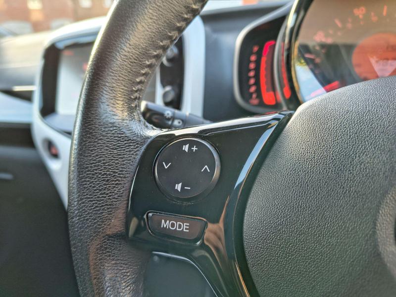 Used Toyota AYGO 2016 for sale - 77006185: Photo 39