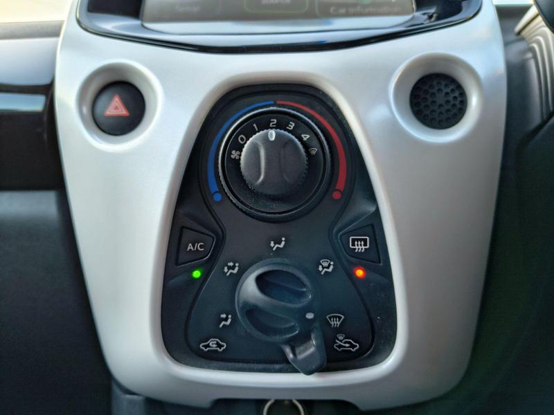 Used Toyota AYGO 2016 for sale - 77006185: Photo 51