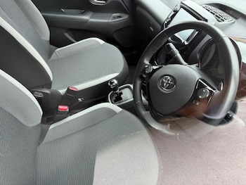 Used Toyota AYGO 2021 for sale - 78038839: Photo