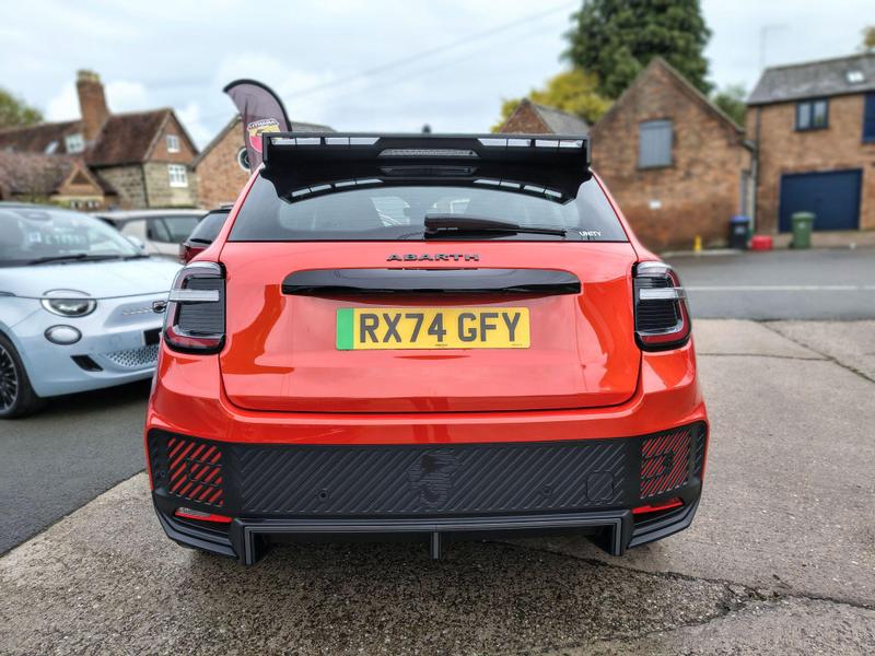 Used Abarth 600e 2025 for sale - 76882748: Photo 10