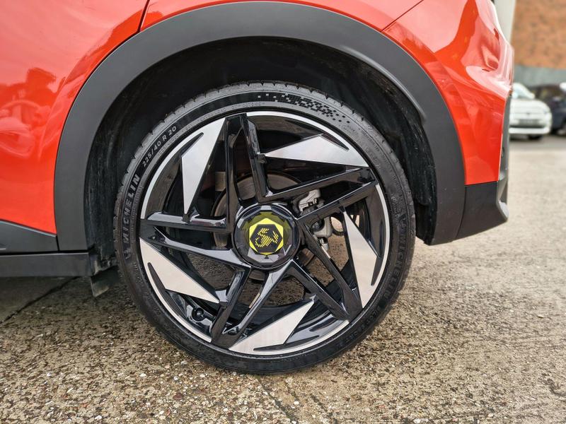 Used Abarth 600e 2025 for sale - 76882748: Photo 17