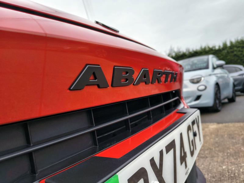 Used Abarth 600e 2025 for sale - 76882748: Photo 29