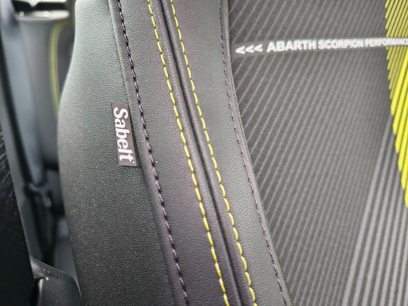 Used Abarth 600e 2025 for sale - 76882748: Photo 35