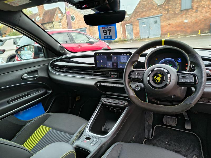 Used Abarth 600e 2025 for sale - 76882748: Photo 43