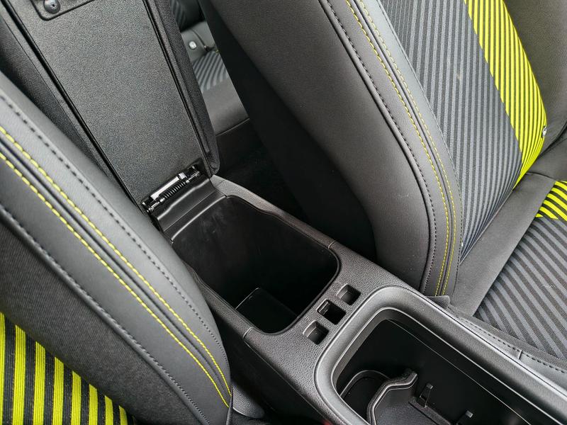 Used Abarth 600e 2025 for sale - 76882748: Photo 62