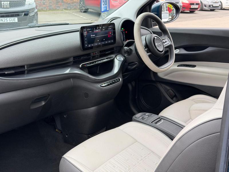 Used Fiat 500e C 2021 for sale - 77225904: Photo 24