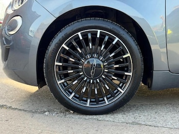 Used Fiat 500e 2023 for sale - 78180251: Photo