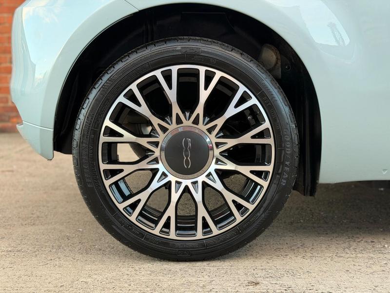 Used Fiat 500 2024 for sale - 76882725: Photo 14