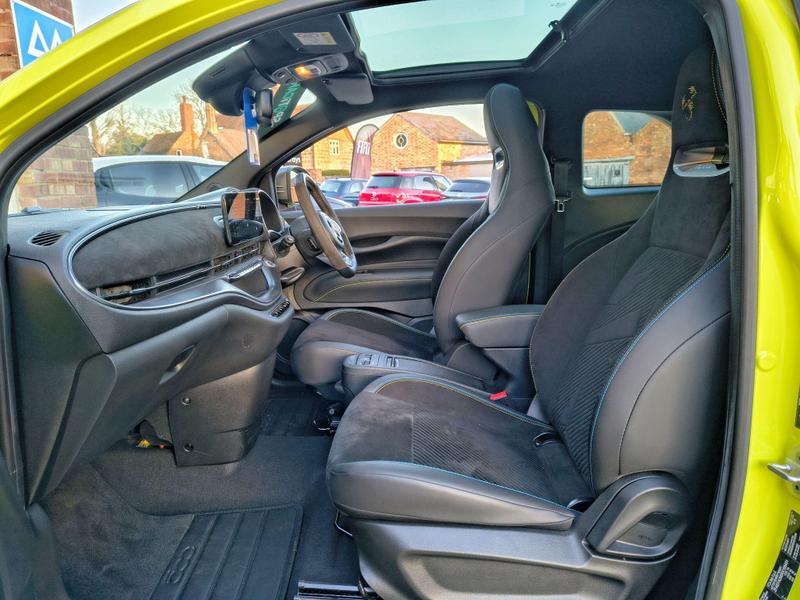 Used Abarth 500 2023 for sale - 77161075: Photo 34