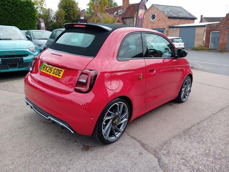 Used Abarth 500 2025 for sale - 76882801: Photo 12