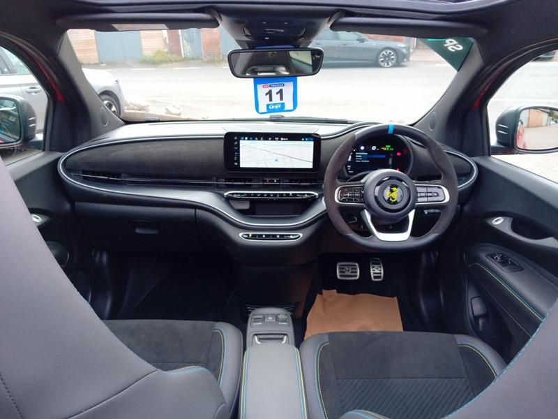 Used Abarth 500 2025 for sale - 76882801: Photo 5