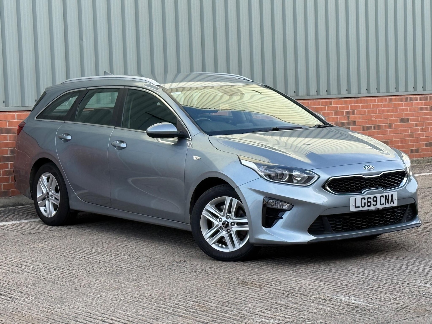 Used Kia Ceed 2019 for sale - 76912953: Photo 1