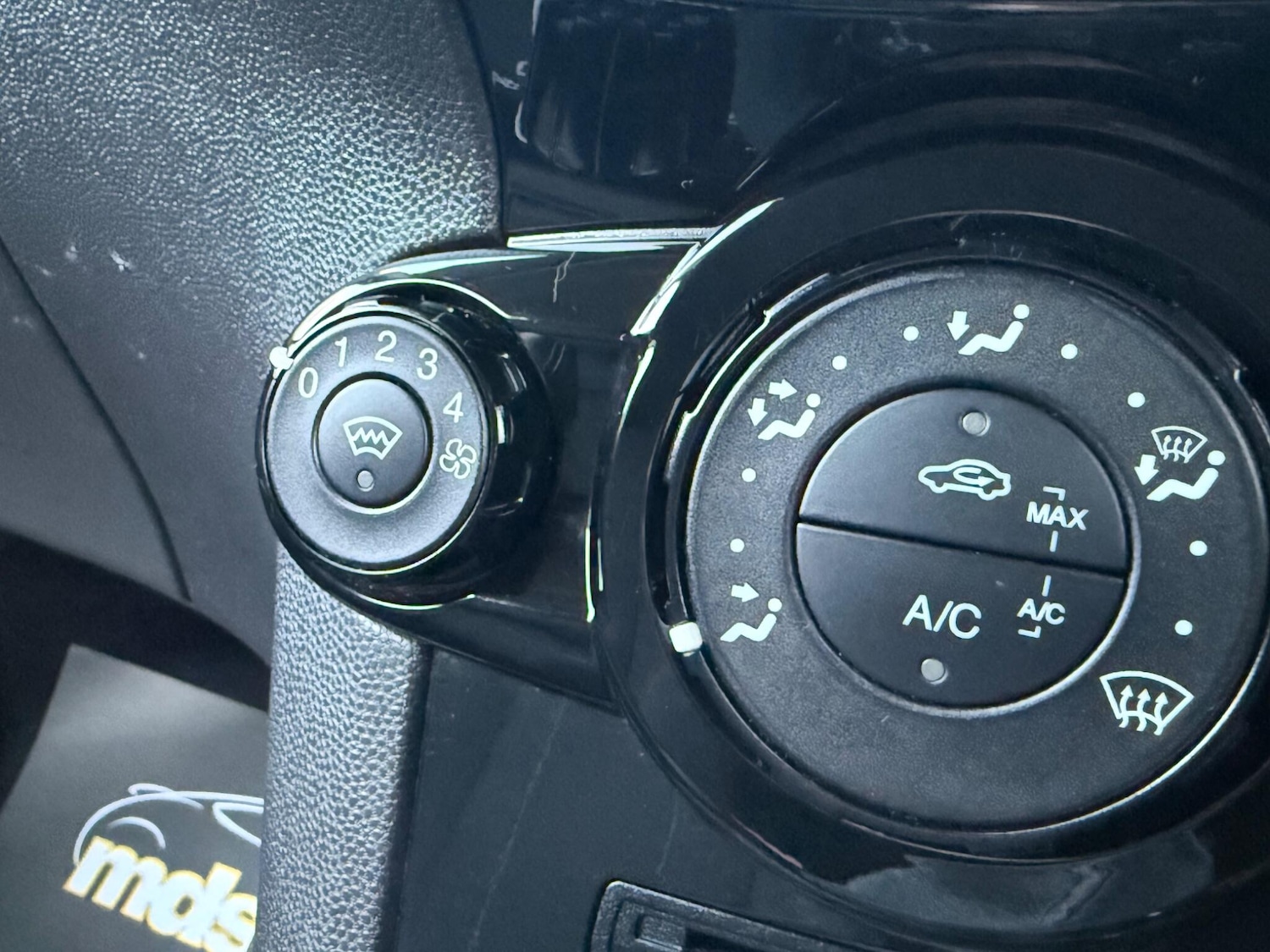 Used Ford Fiesta 2015 for sale - 77925666: Photo 20