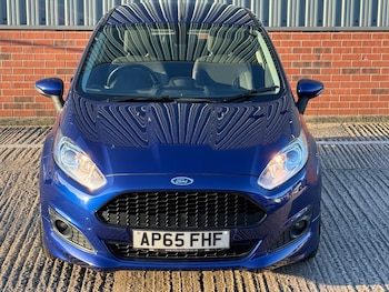 Used Ford Fiesta 2015 for sale - 77925666: Photo