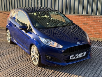 Used Ford Fiesta 2015 for sale - 77925666: Photo