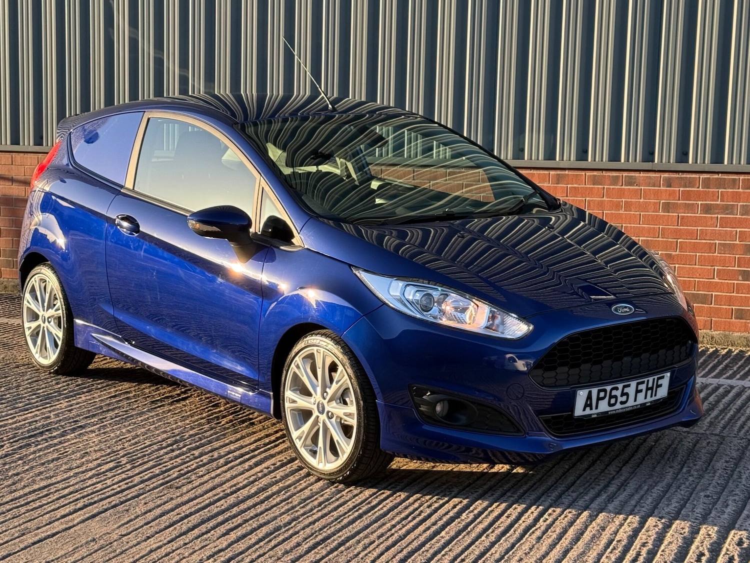 Used Ford Fiesta 2015 for sale - 77925666: Photo 6