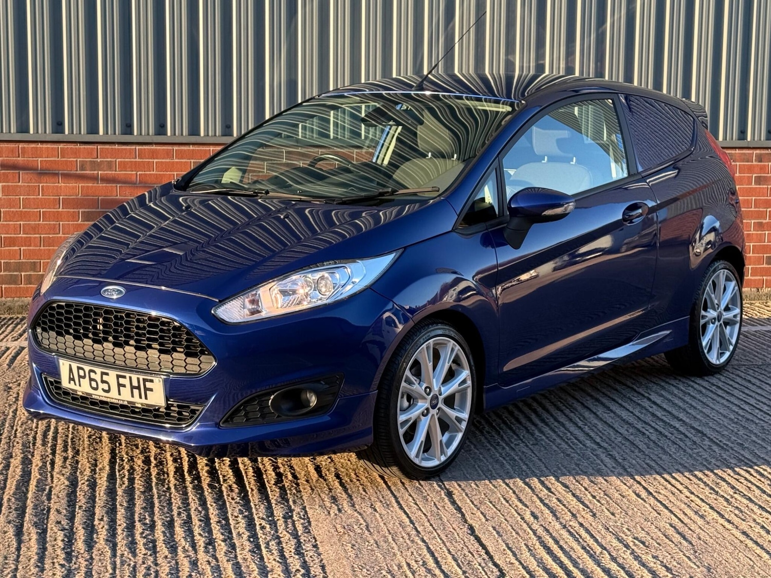 Used Ford Fiesta 2015 for sale - 77925666: Photo 9