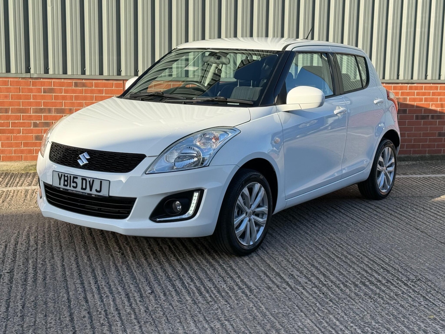 Used Suzuki Swift 2015 for sale - 77738585: Photo 11