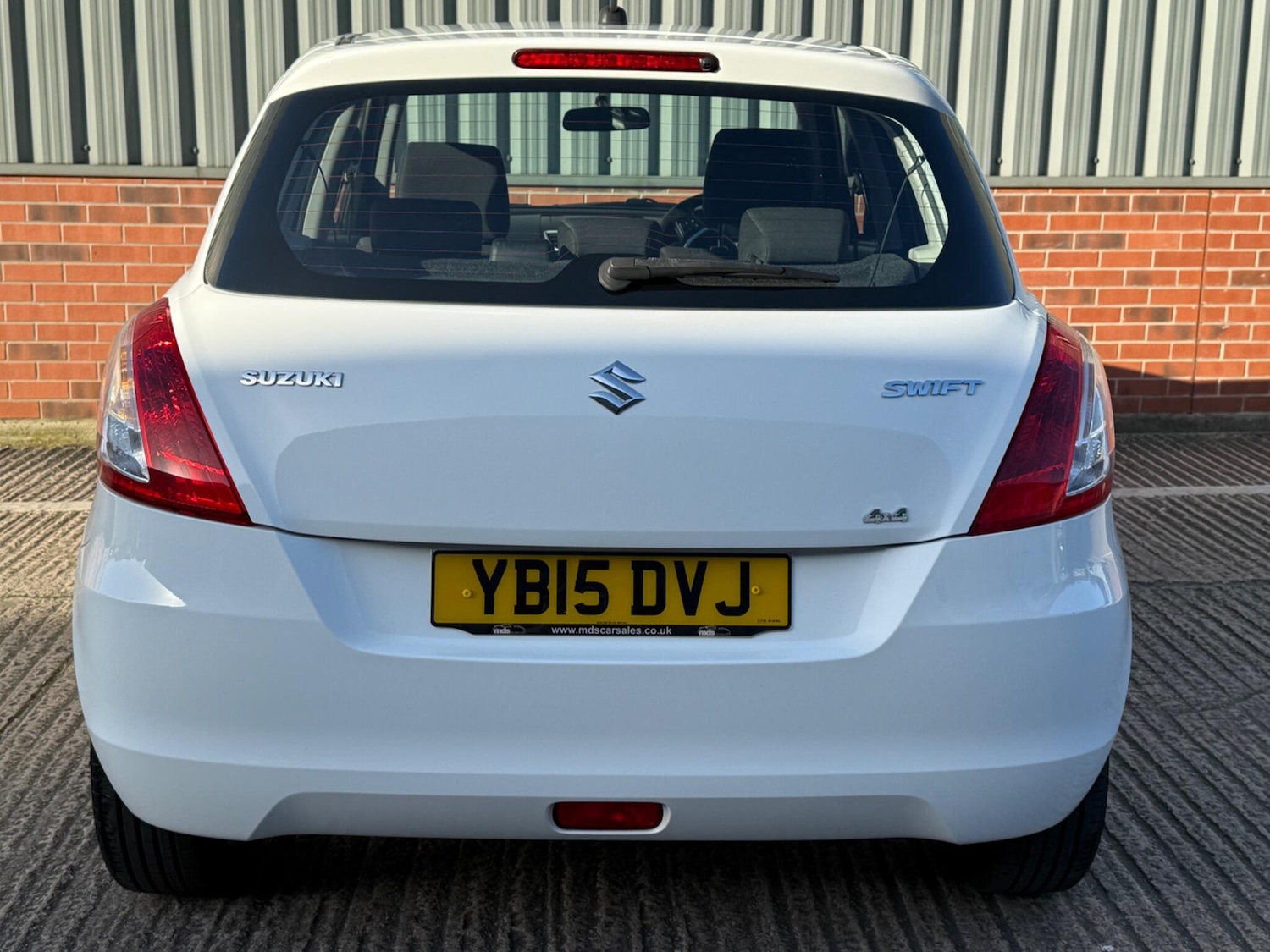 Used Suzuki Swift 2015 for sale - 77738585: Photo 14