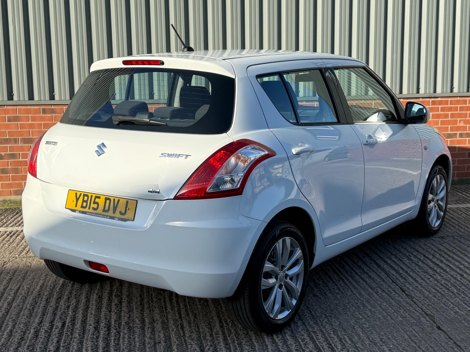 Used Suzuki Swift 2015 for sale - 77738585: Photo 18