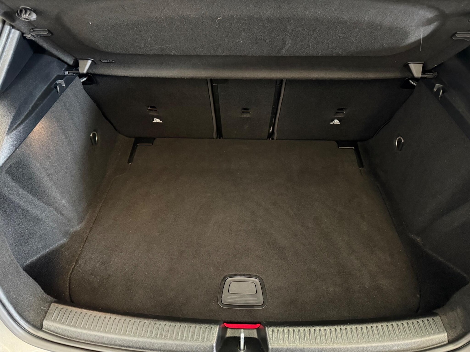 Used Mercedes-Benz A-Class for sale - 76728944: Photo 38