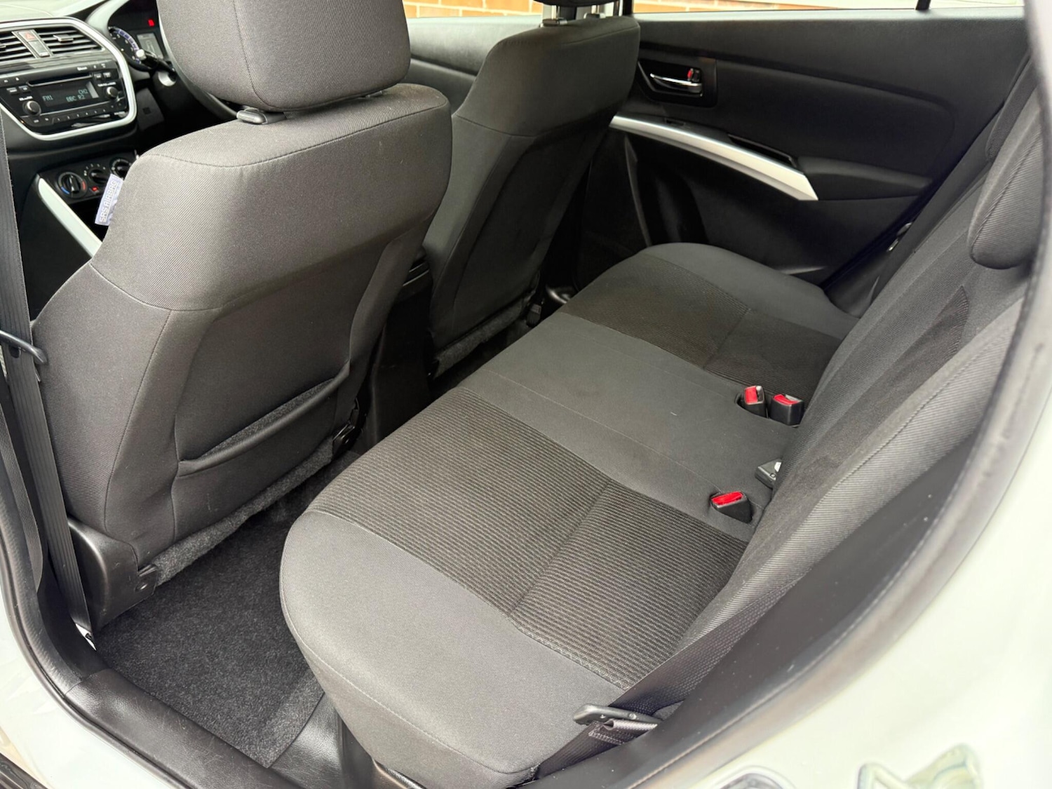 Used Suzuki SX4 S-Cross for sale - 76728845: Photo 27