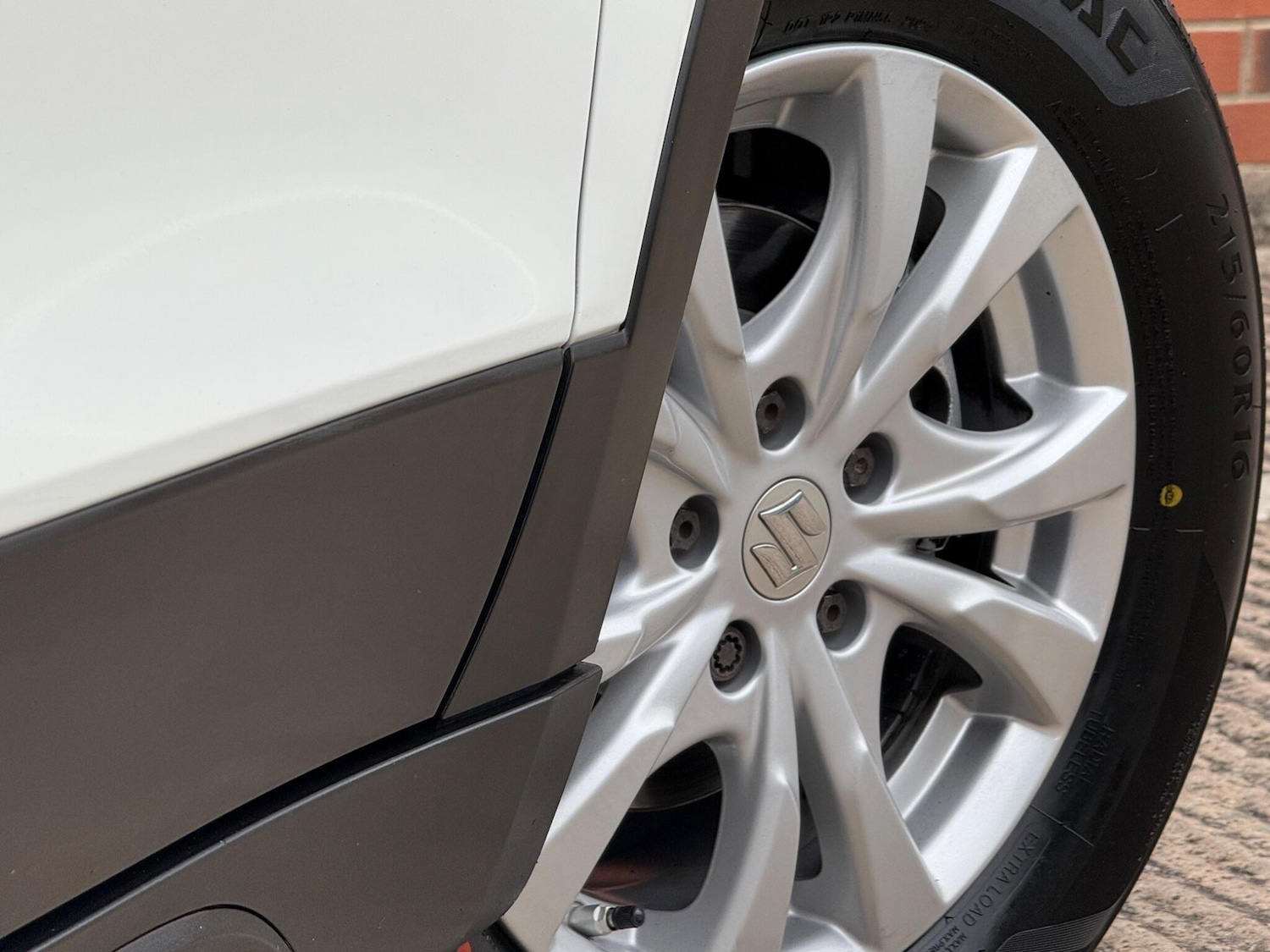 Used Suzuki SX4 S-Cross for sale - 76728845: Photo 29