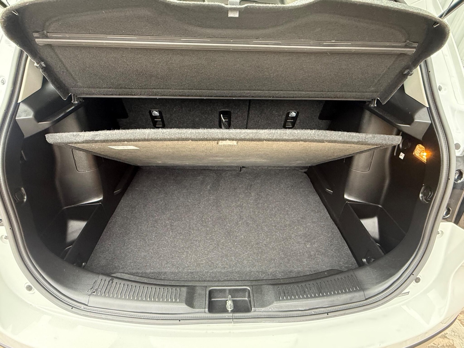 Used Suzuki SX4 S-Cross for sale - 76728845: Photo 34