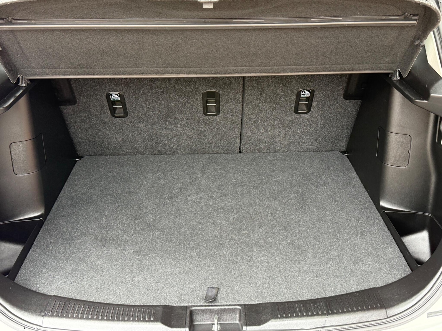 Used Suzuki SX4 S-Cross for sale - 76728845: Photo 35