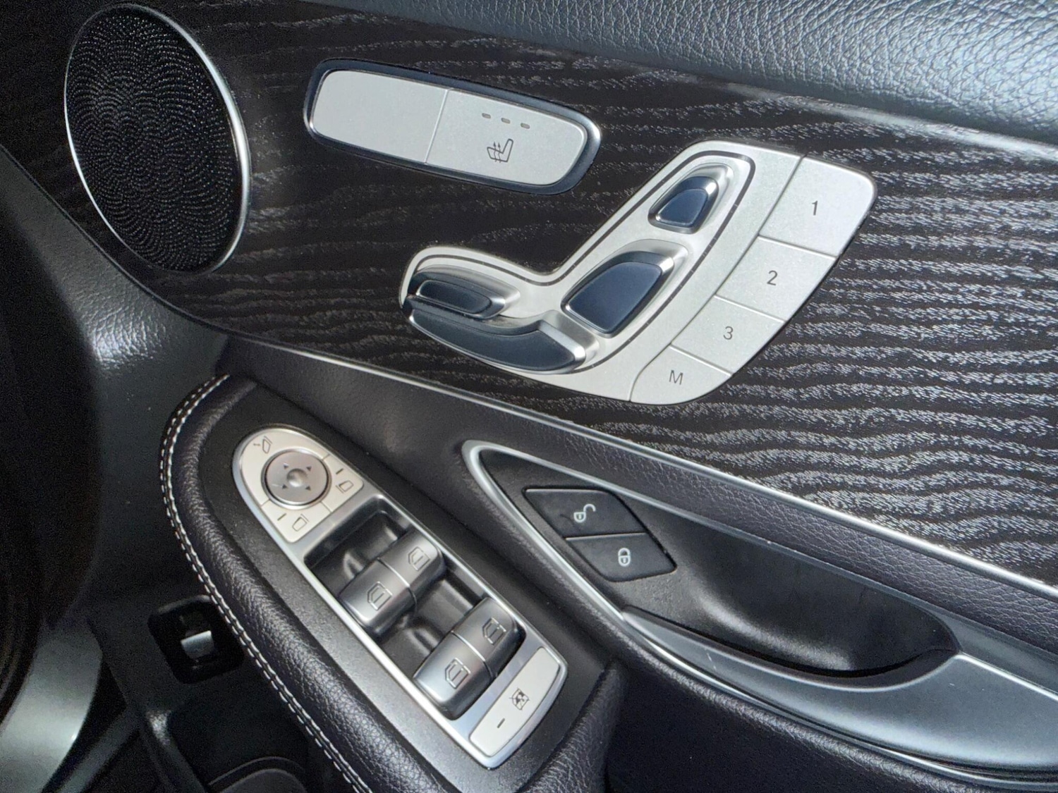 Used Mercedes-Benz GLC 2017 for sale - 76989713: Photo 51