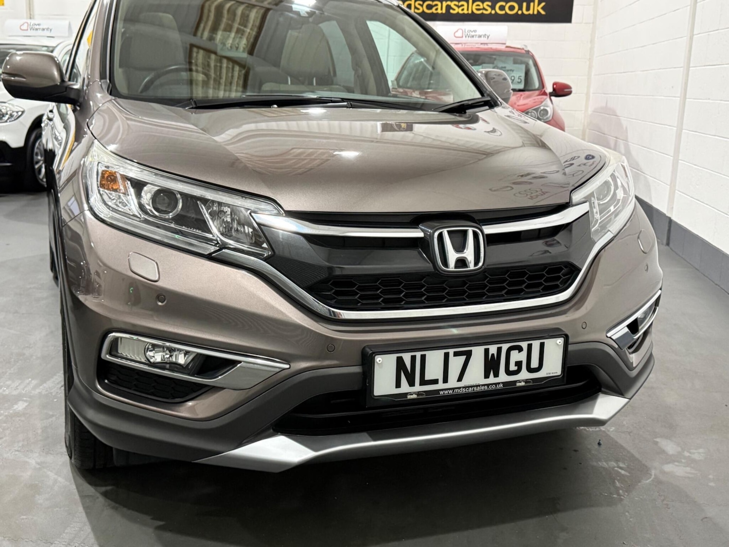 Used Honda CR-V 2017 for sale - 77425476: Photo 2