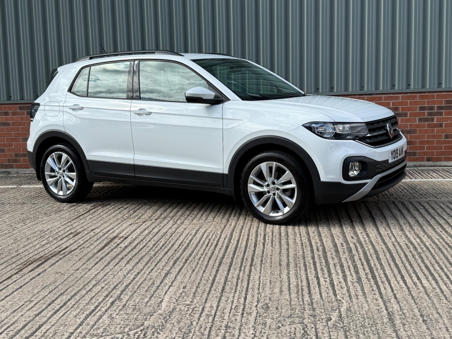 Used Volkswagen T-Cross for sale - 76728976: Photo 4