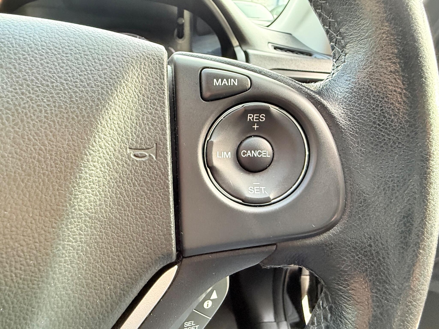 Used Honda CR-V 2016 for sale - 77215771: Photo 14