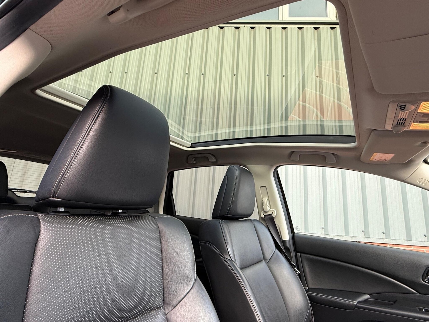 Used Honda CR-V 2016 for sale - 77215771: Photo 35