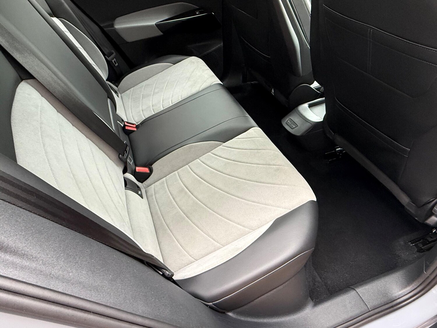 Used Volkswagen ID.3 for sale - 76728869: Photo 29