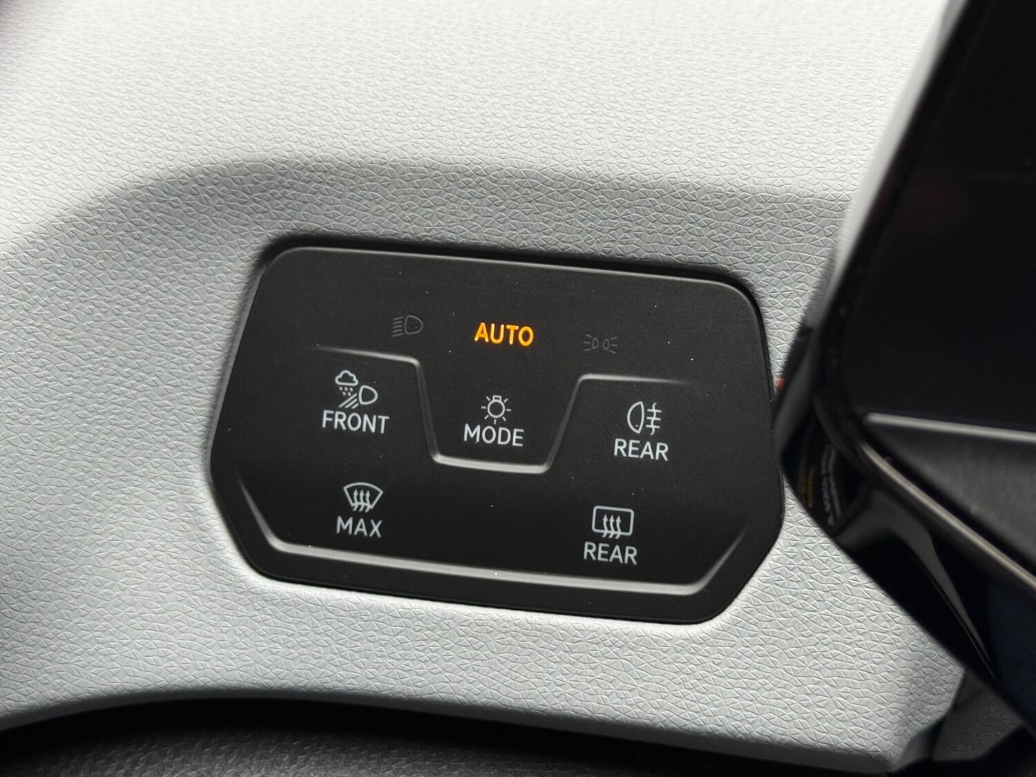 Used Volkswagen ID.3 for sale - 76728869: Photo 33