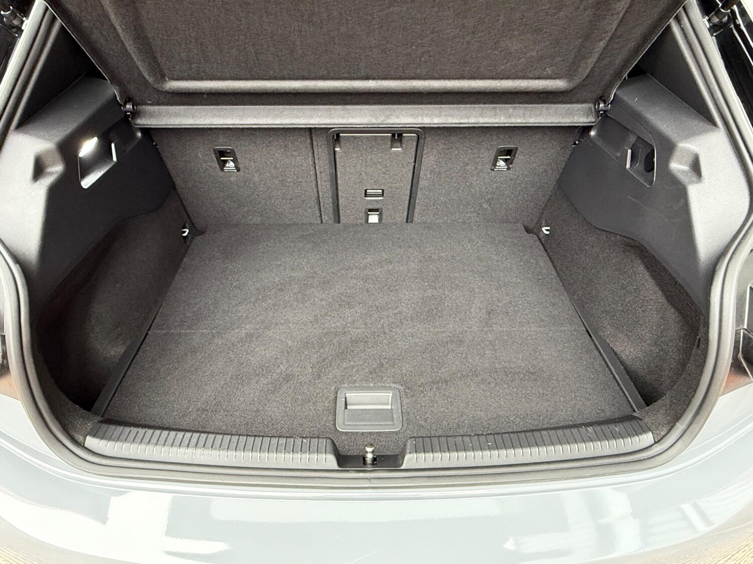 Used Volkswagen ID.3 for sale - 76728869: Photo 44