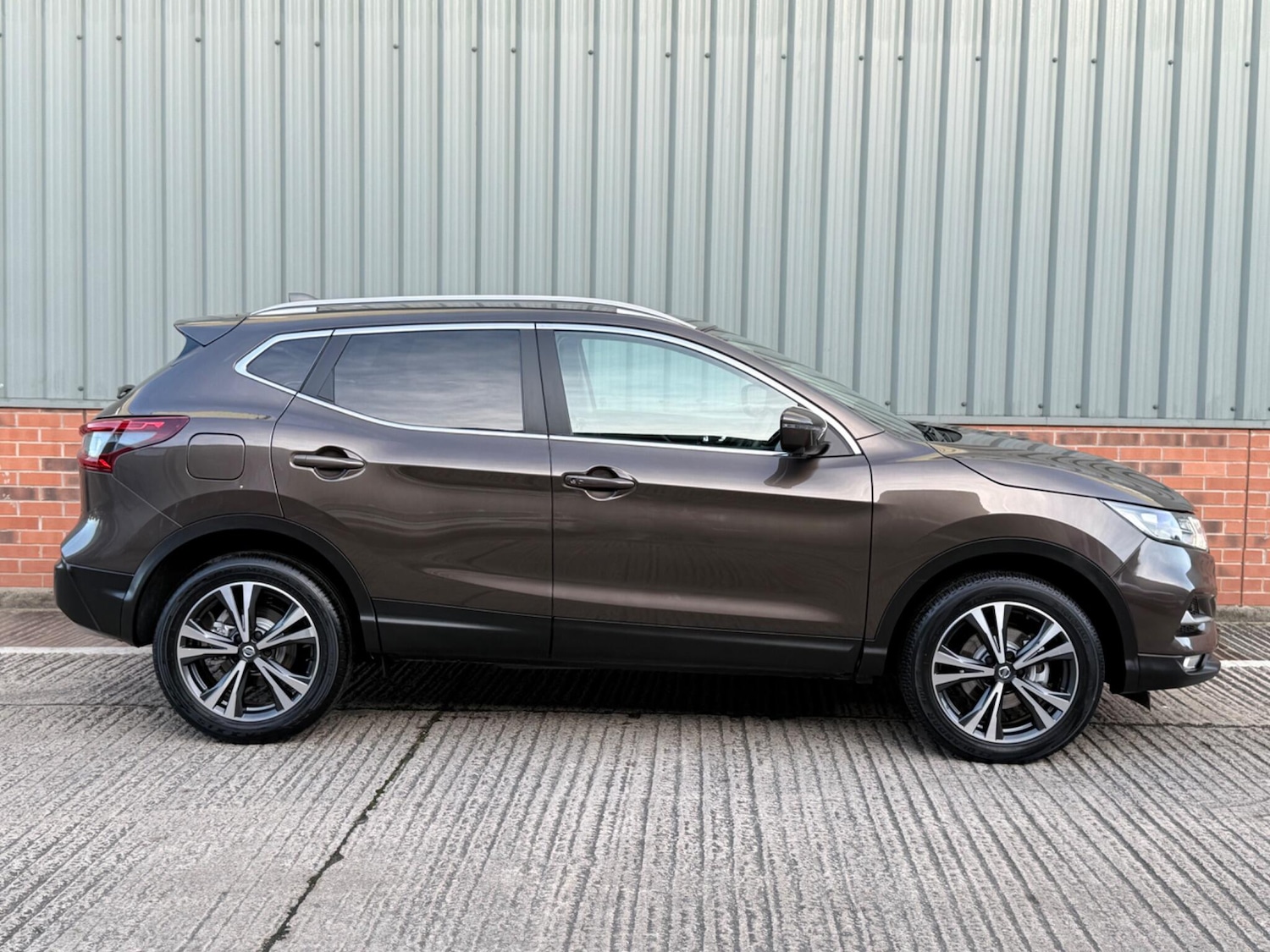 Used Nissan Qashqai 2017 for sale - 76935823: Photo 17