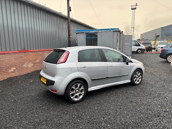 Used Fiat Punto Evo 2011 for sale - 76599696: Photo