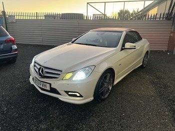Used Mercedes-Benz E Class 2011 for sale - 76596082: Photo