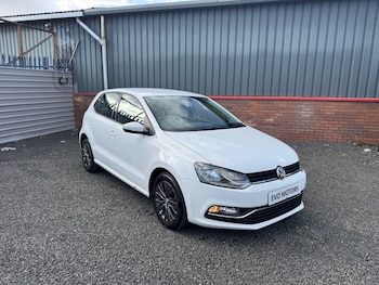 Used Volkswagen Polo 2015 for sale - 78299230: Photo