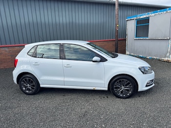 Used Volkswagen Polo 2015 for sale - 78299230: Photo