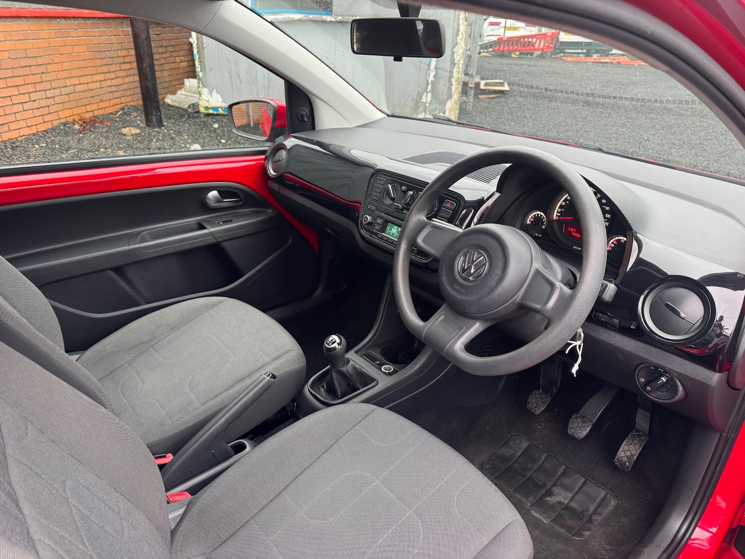 Used Volkswagen up! 2014 for sale - 77678731: Photo 13