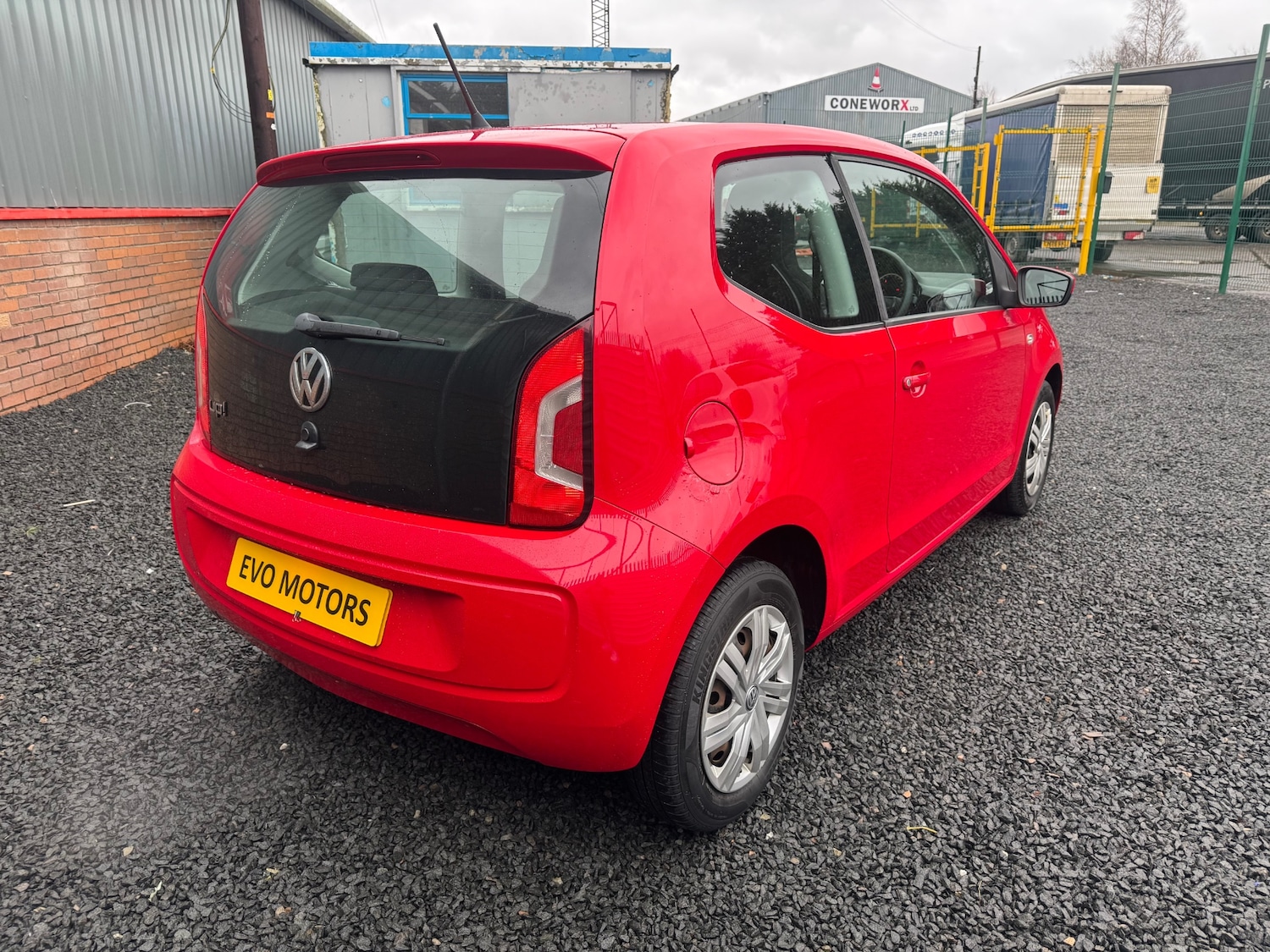 Used Volkswagen up! 2014 for sale - 77678731: Photo 5