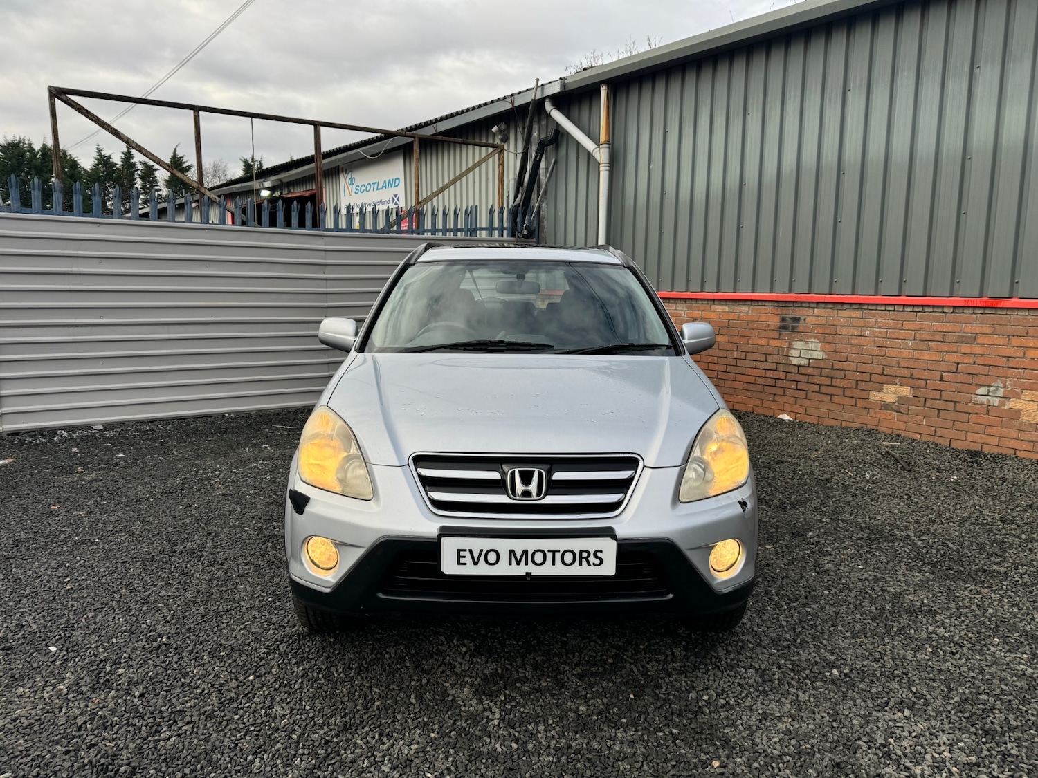 Used Honda CR-V 2005 for sale - 76643702: Photo 2