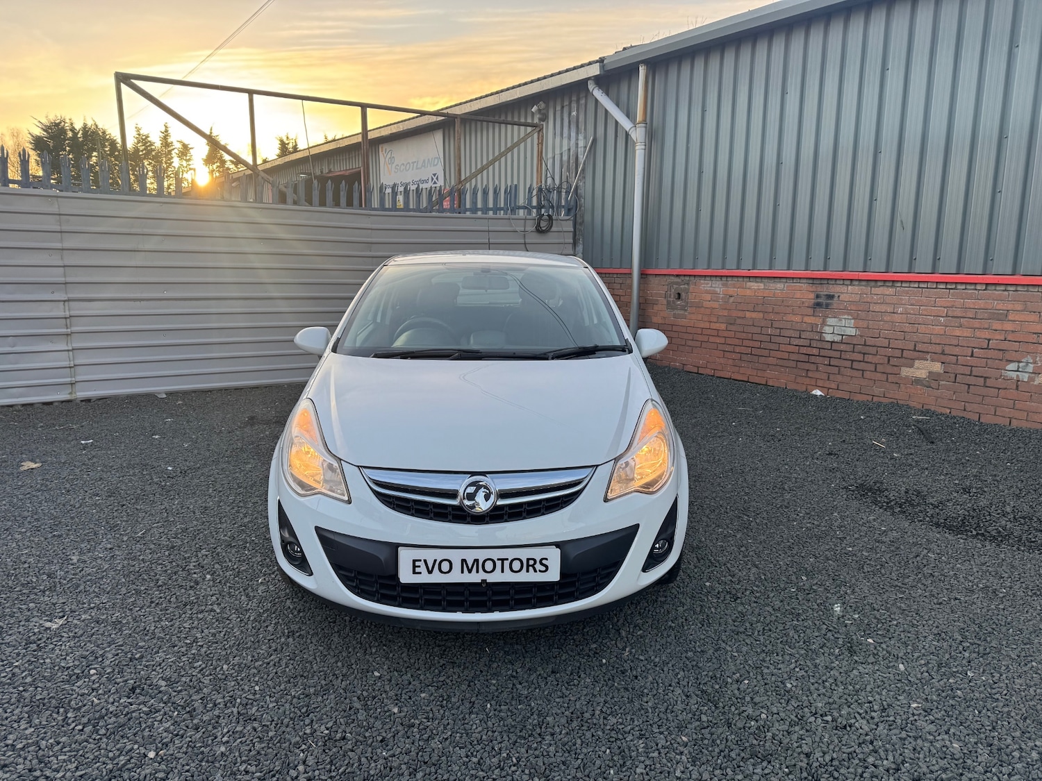 Used Vauxhall Corsa 2012 for sale - 77699039: Photo 2