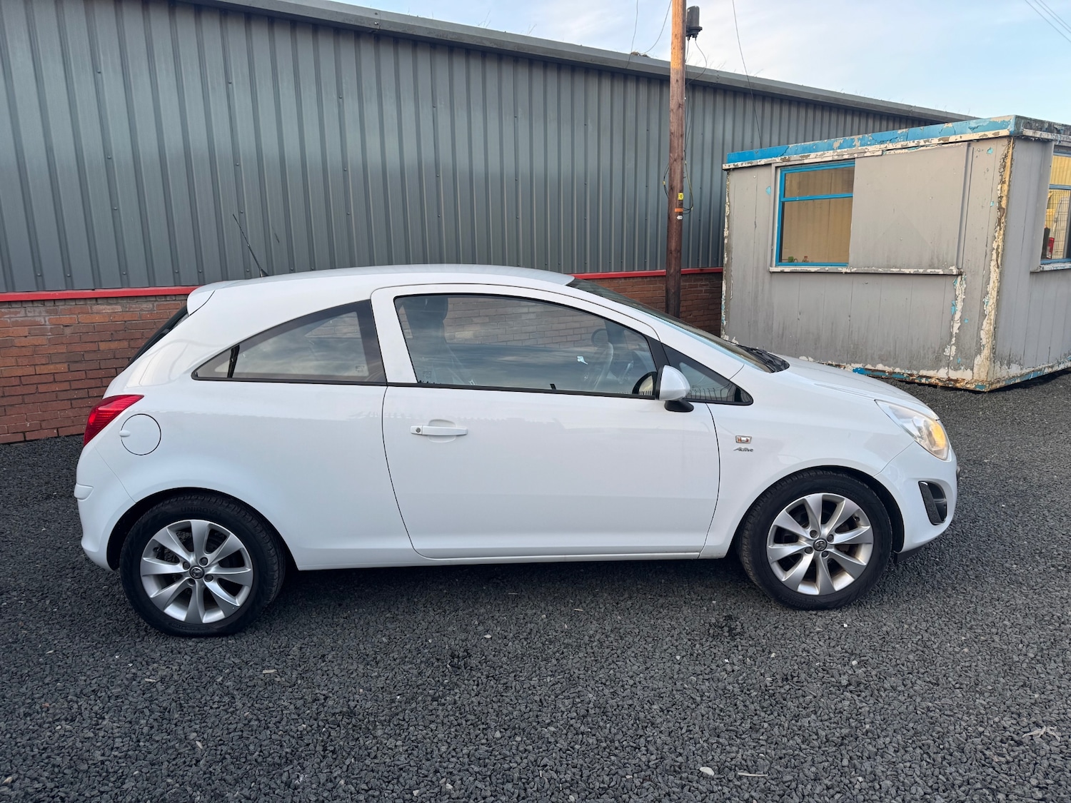Used Vauxhall Corsa 2012 for sale - 77699039: Photo 4