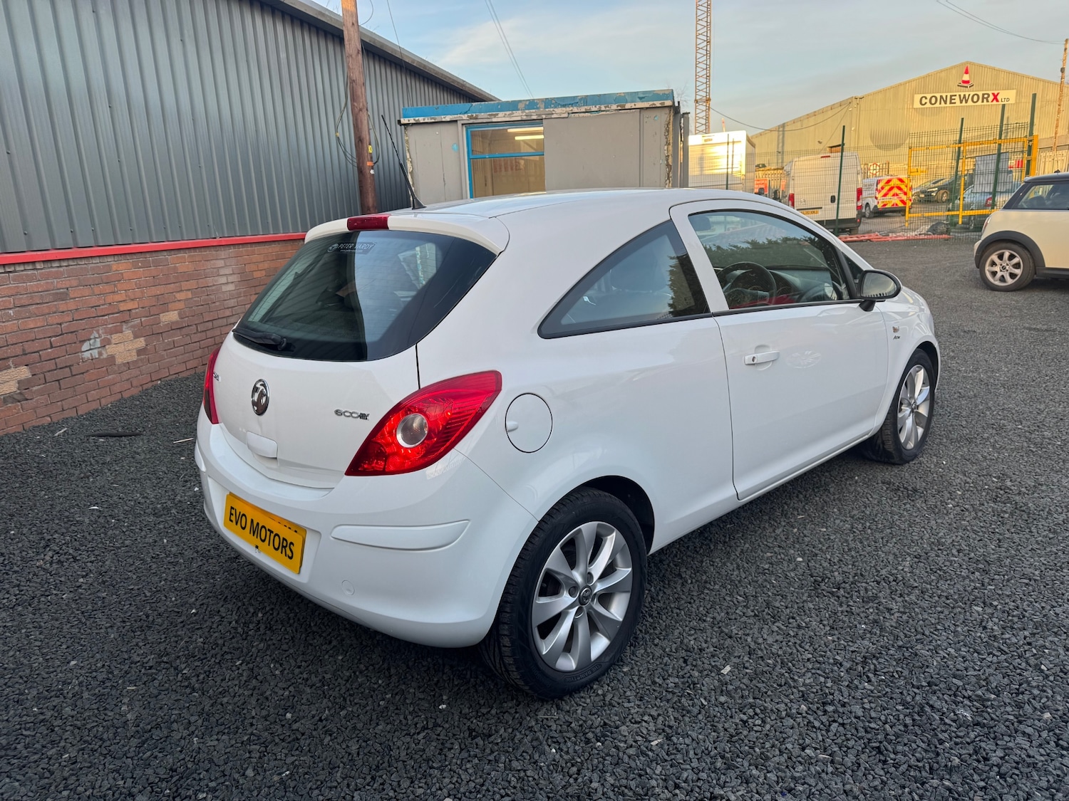 Used Vauxhall Corsa 2012 for sale - 77699039: Photo 5