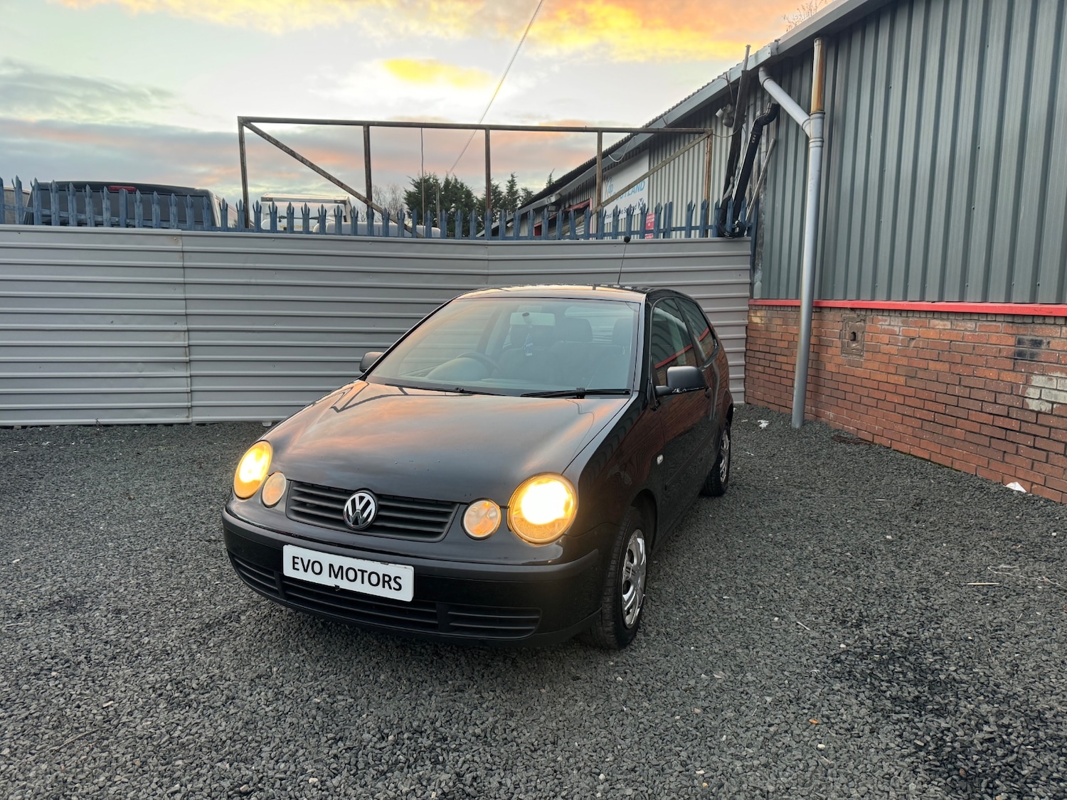 Used Volkswagen Polo 2004 for sale - 76589938: Photo 1