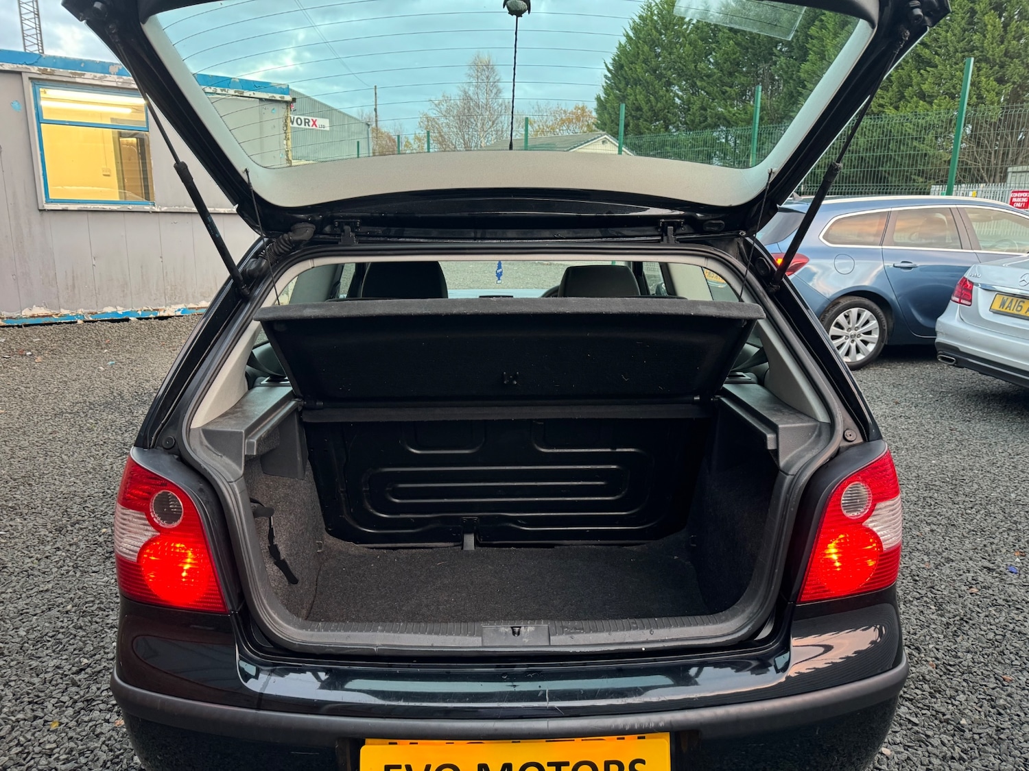 Used Volkswagen Polo 2004 for sale - 76589938: Photo 12